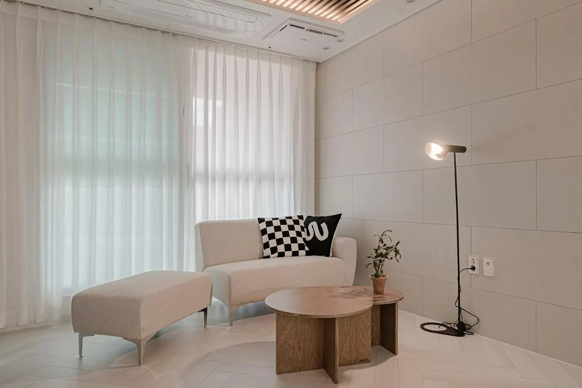 Dom wakacyjny 503 Bangbae Full-Furnished Premium Villa Seul
